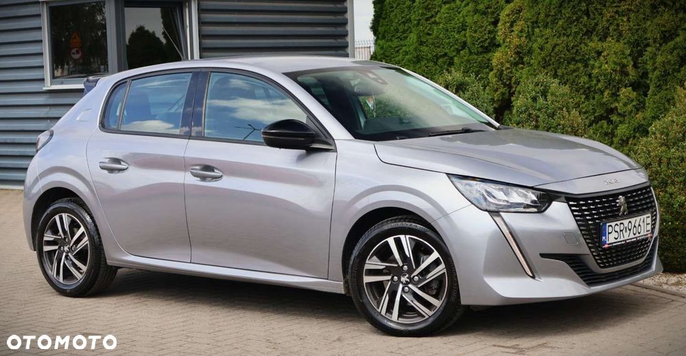 Peugeot 208 - 10