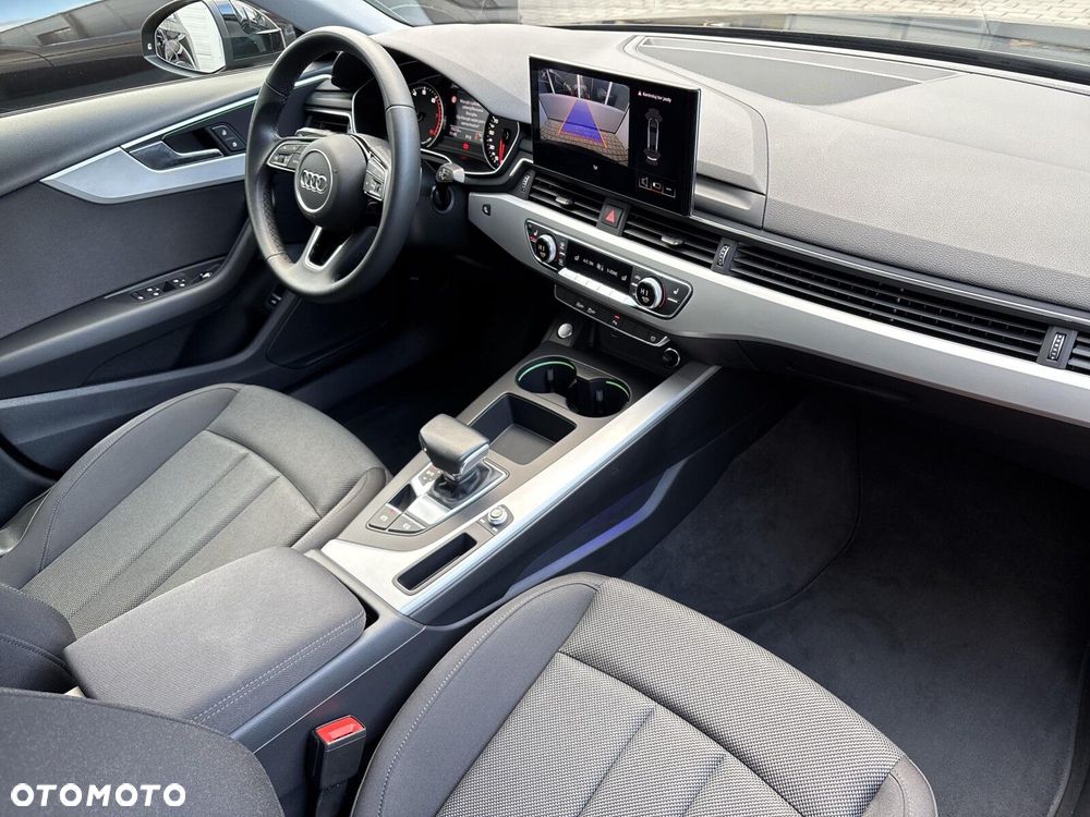 Audi A4 Limousine - 24