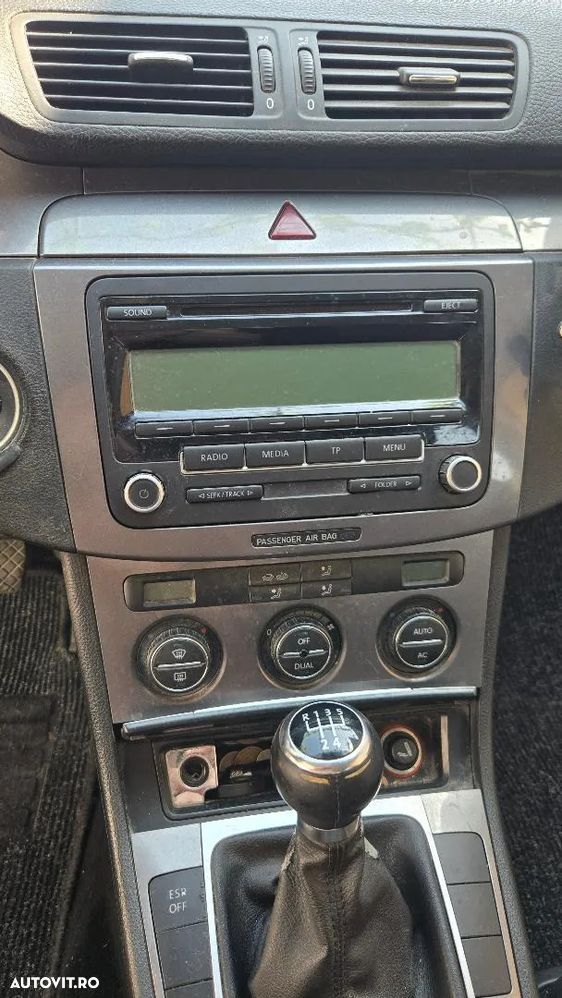 Volkswagen Passat - 2