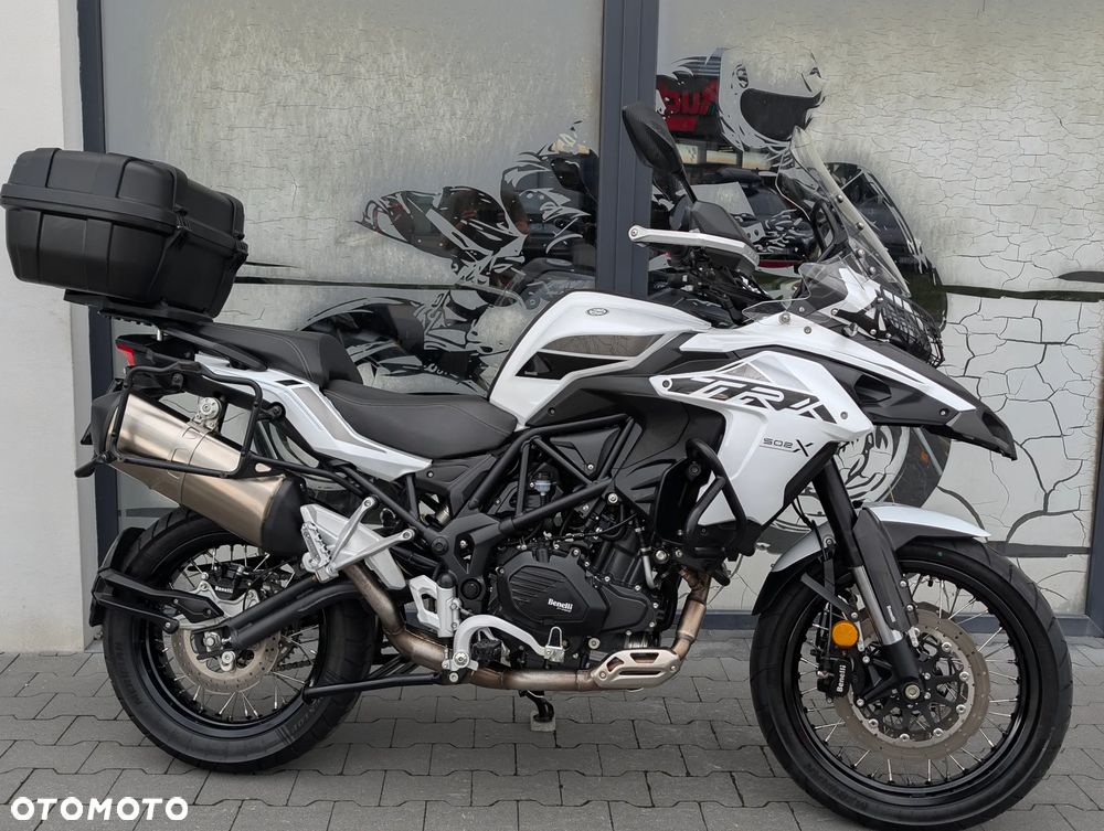 Benelli TRK 502X - 10