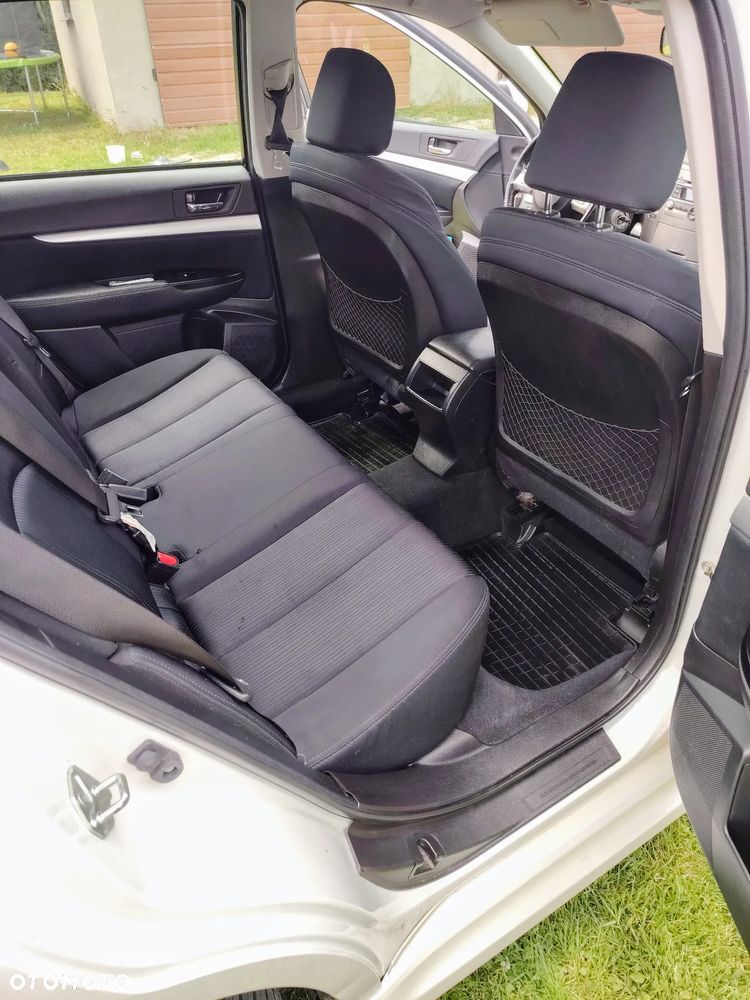 Subaru Legacy 2.0D Sport - 11