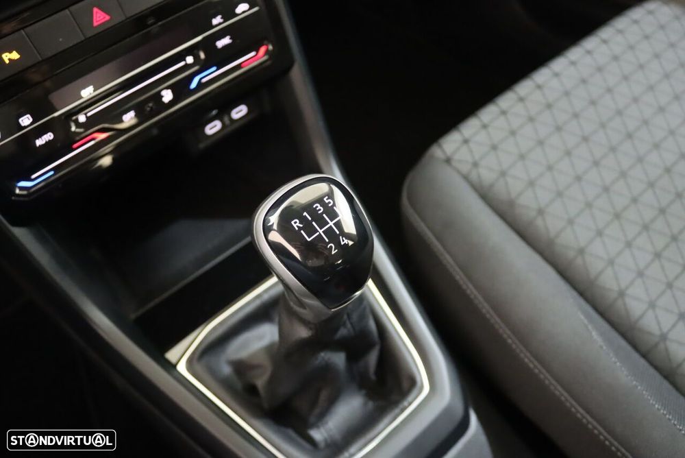 VW T-Cross 1.0 TSI Life - 35