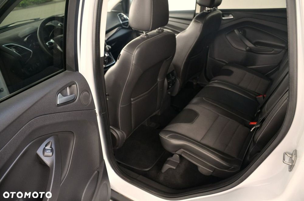 Ford Kuga - 15