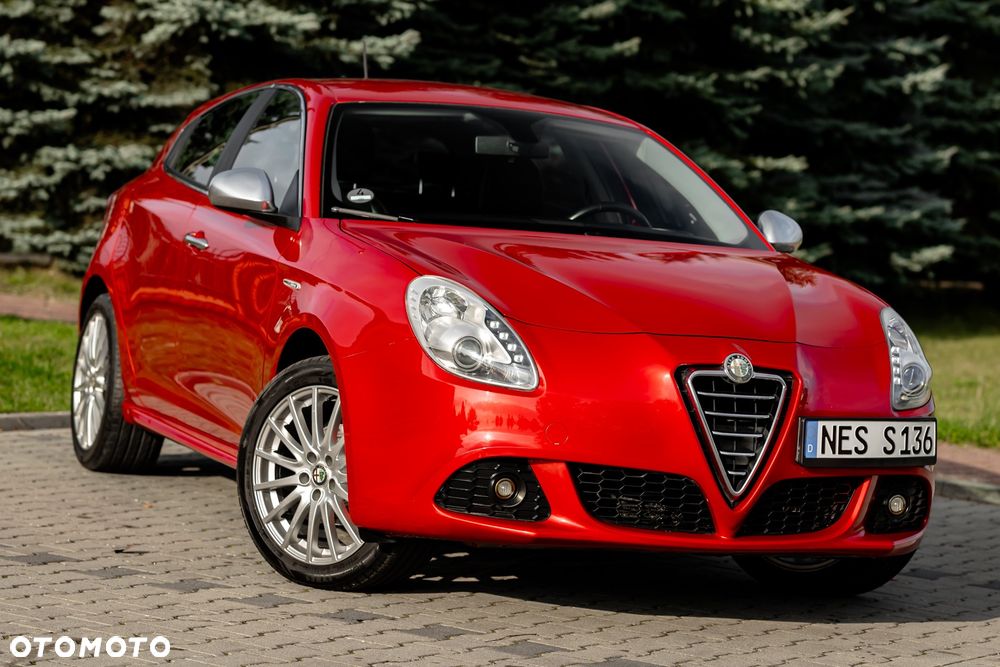Alfa Romeo Giulietta 2010 photo 2
