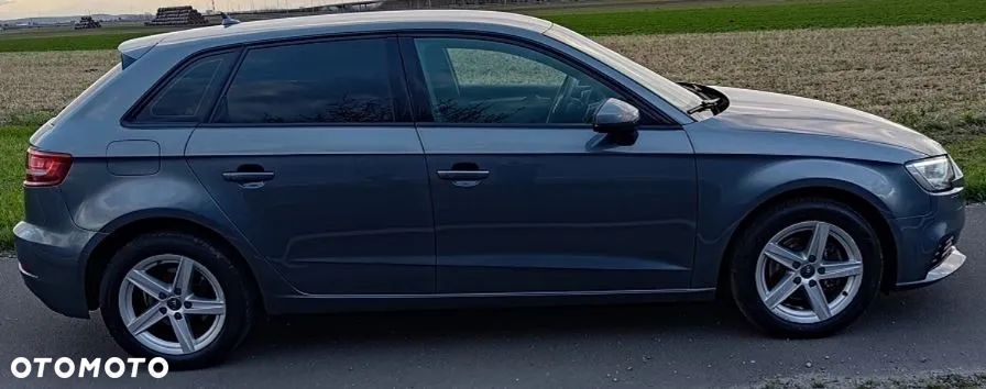 Audi A3 Sportback 1.6 TDI clean diesel Ambiente - 8