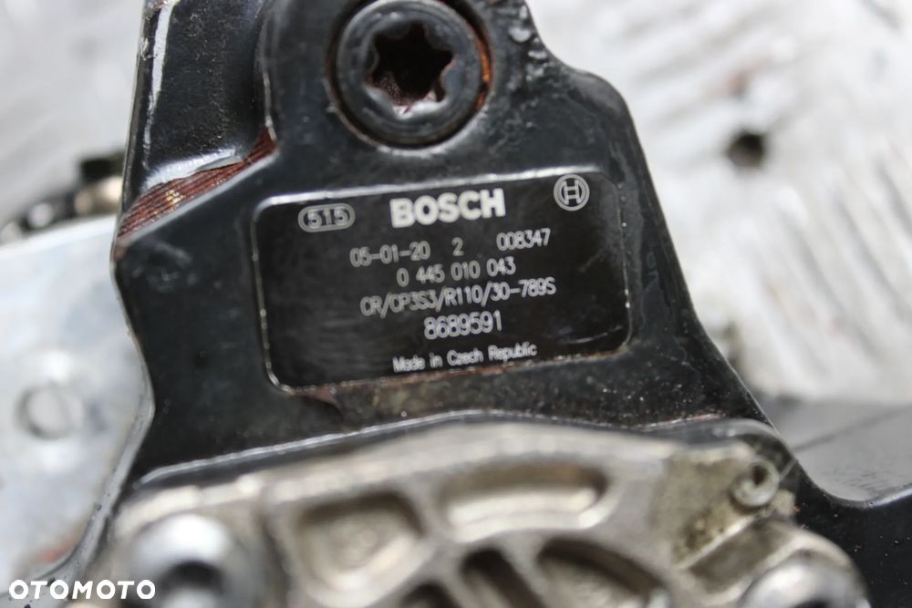 Pompa wtryskowa volvo 2,4 d5 8689590/91 cema sztuka - 8