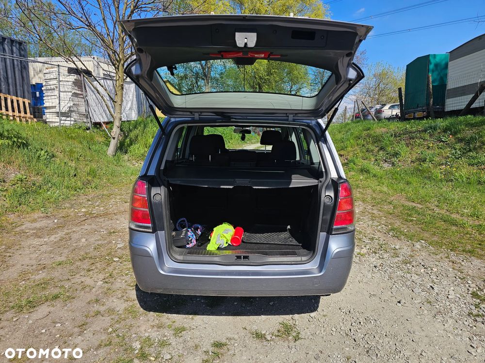 Opel Zafira 1.6 Enjoy - 9