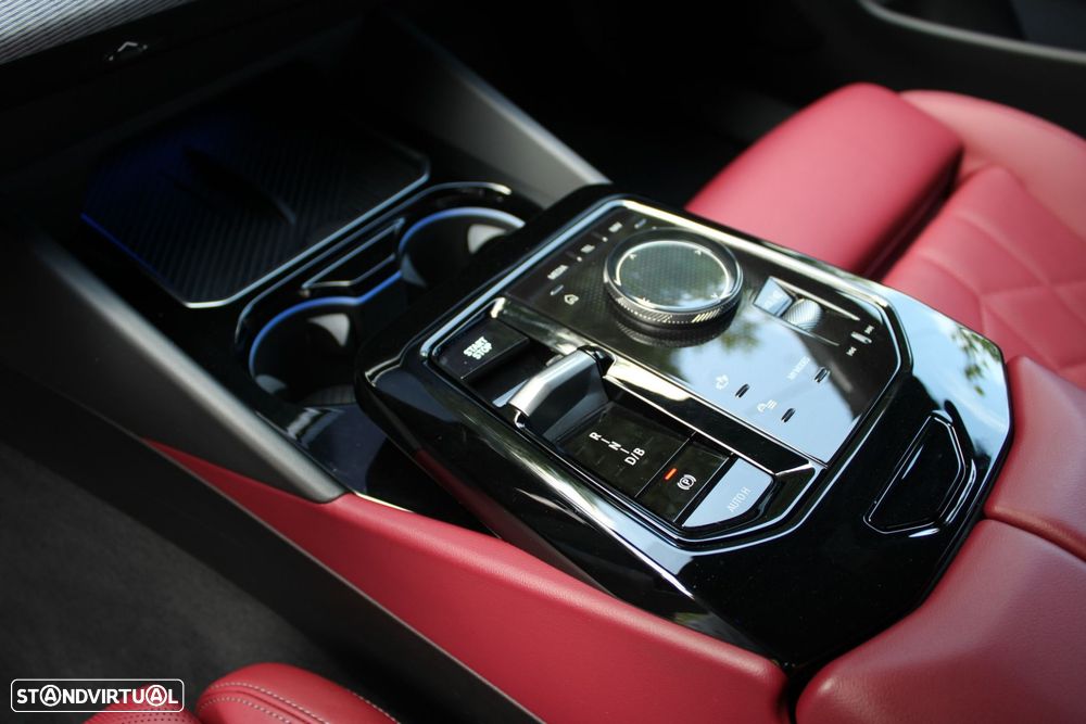 BMW i5 eDrive40 Pack Desportivo M - 11