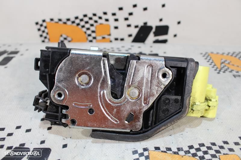 Fecho Da Porta Frente Direita Bmw X5 (E70)  51217283630 / 7283630 - 6