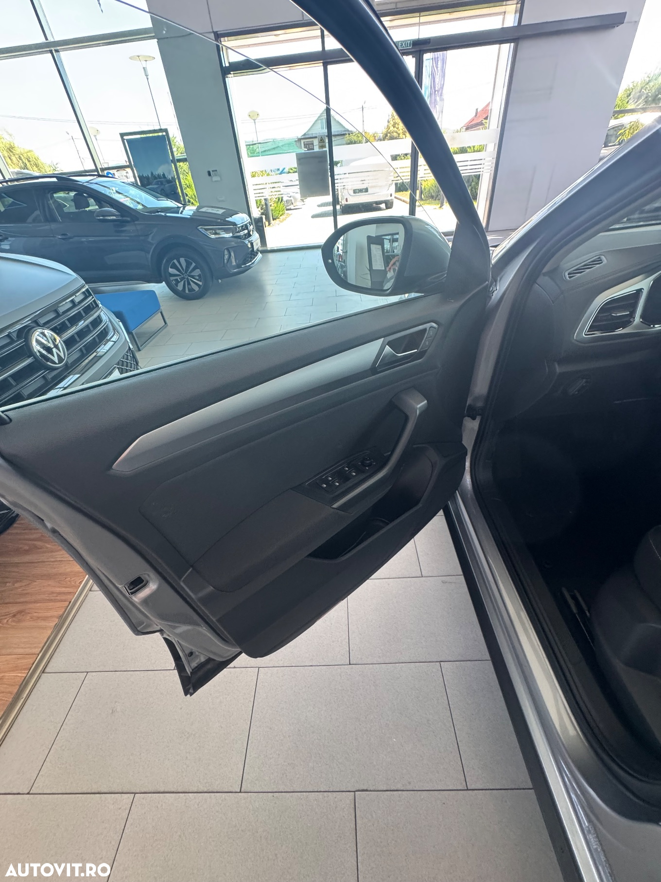 Volkswagen T-ROC 1.5 TSI DSG Advanced - 7