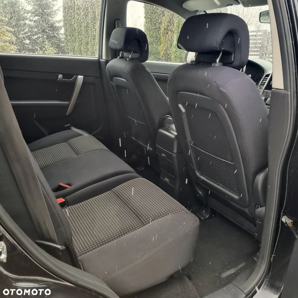 Chevrolet Captiva 2.4 LS 5os - 14