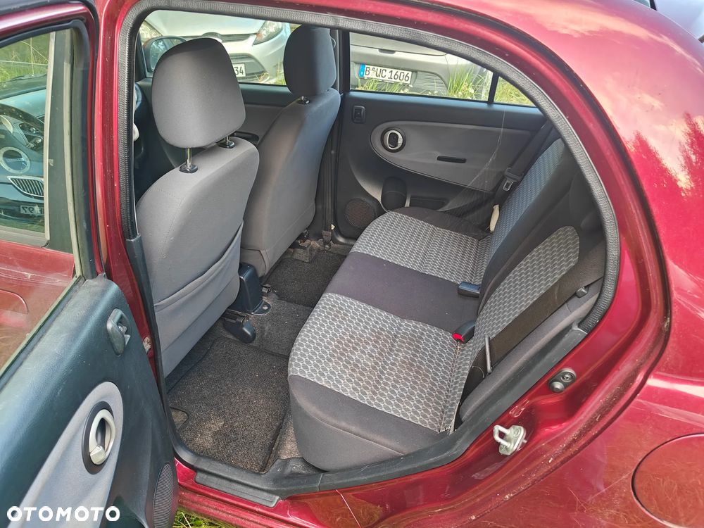Daihatsu Trevis 1.0 Limited - 6