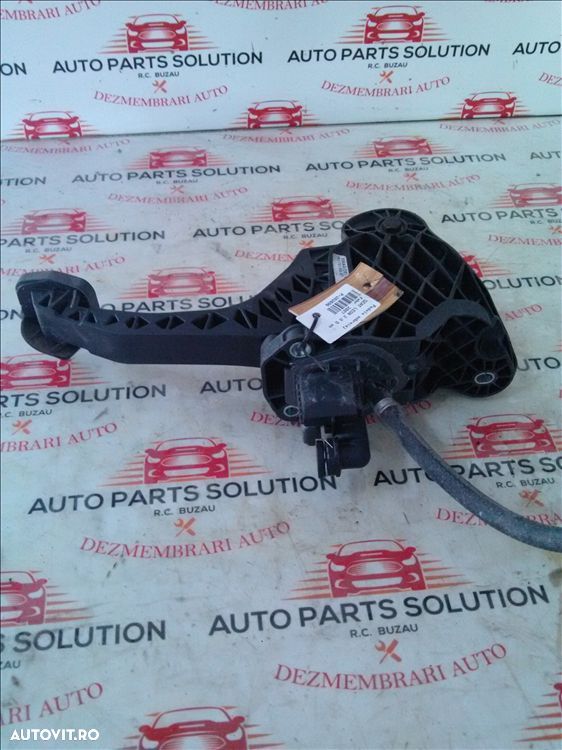 pedala ambreiaj seat leon 2.0 d an fabr. 2007 - 1