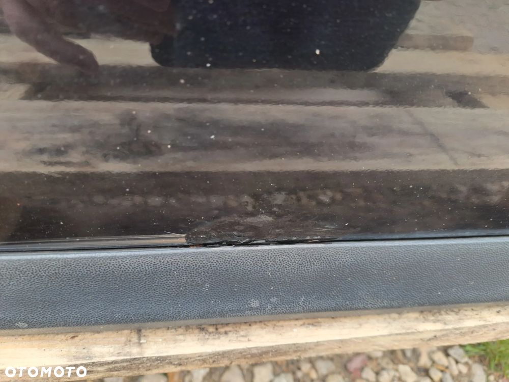 Volkswagen Passat B6 drzwi kompletne kod lakieru LC9X - 3