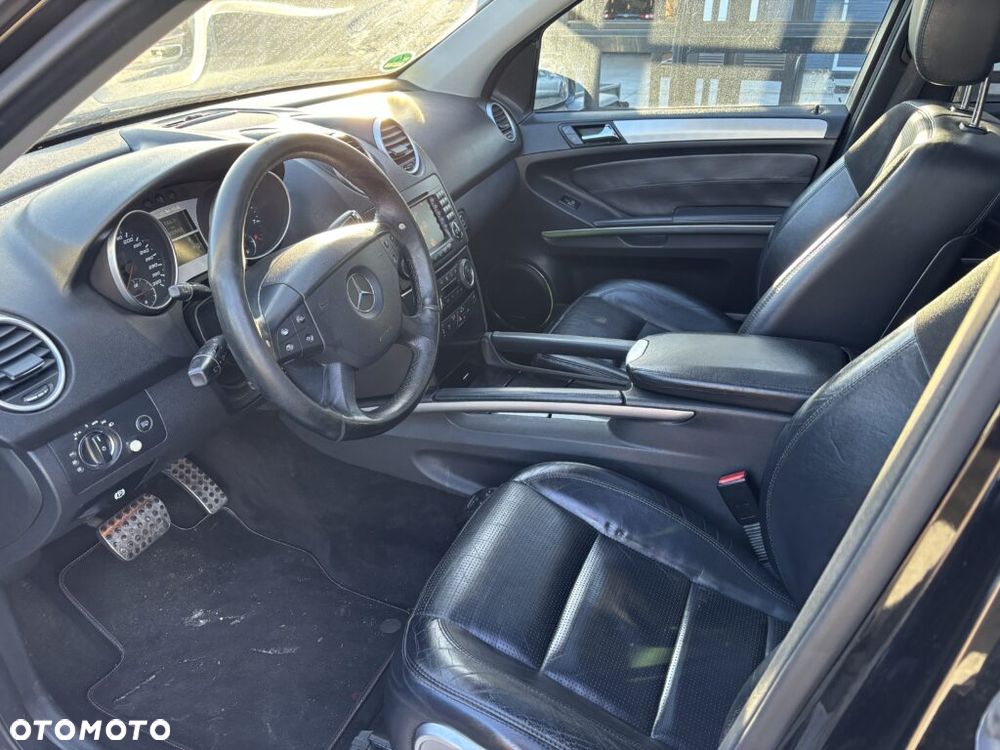 Mercedes-Benz ML 63 AMG 4Matic 7G-TRONIC - 5