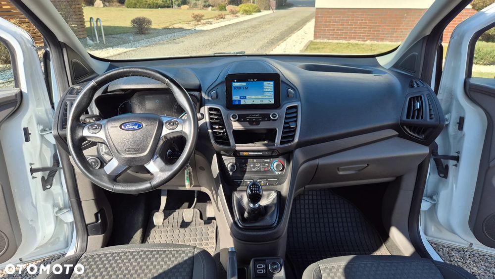 Ford Tourneo Connect Grand - 19