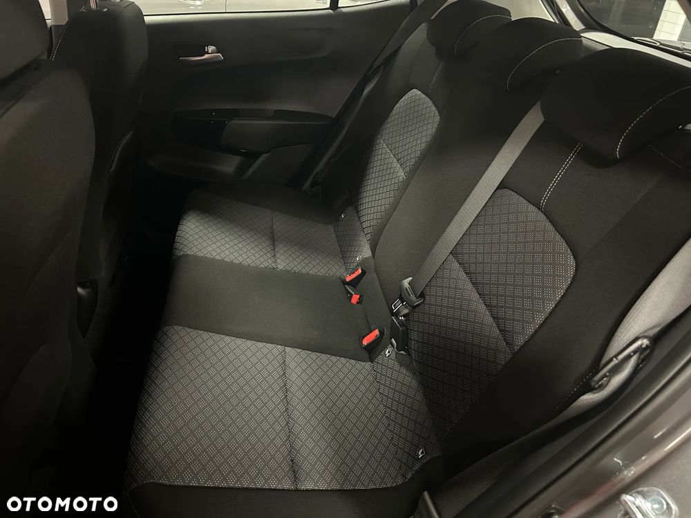 Kia Picanto 1.2 L - 16