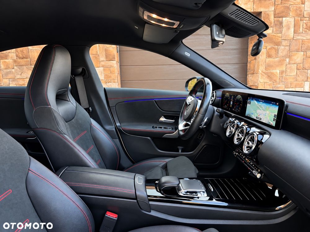 Mercedes-Benz CLA 200 d 8G-DCT Edition 2021 - 32