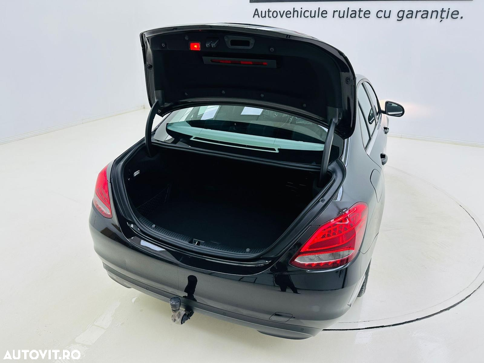 Mercedes-Benz C - 28