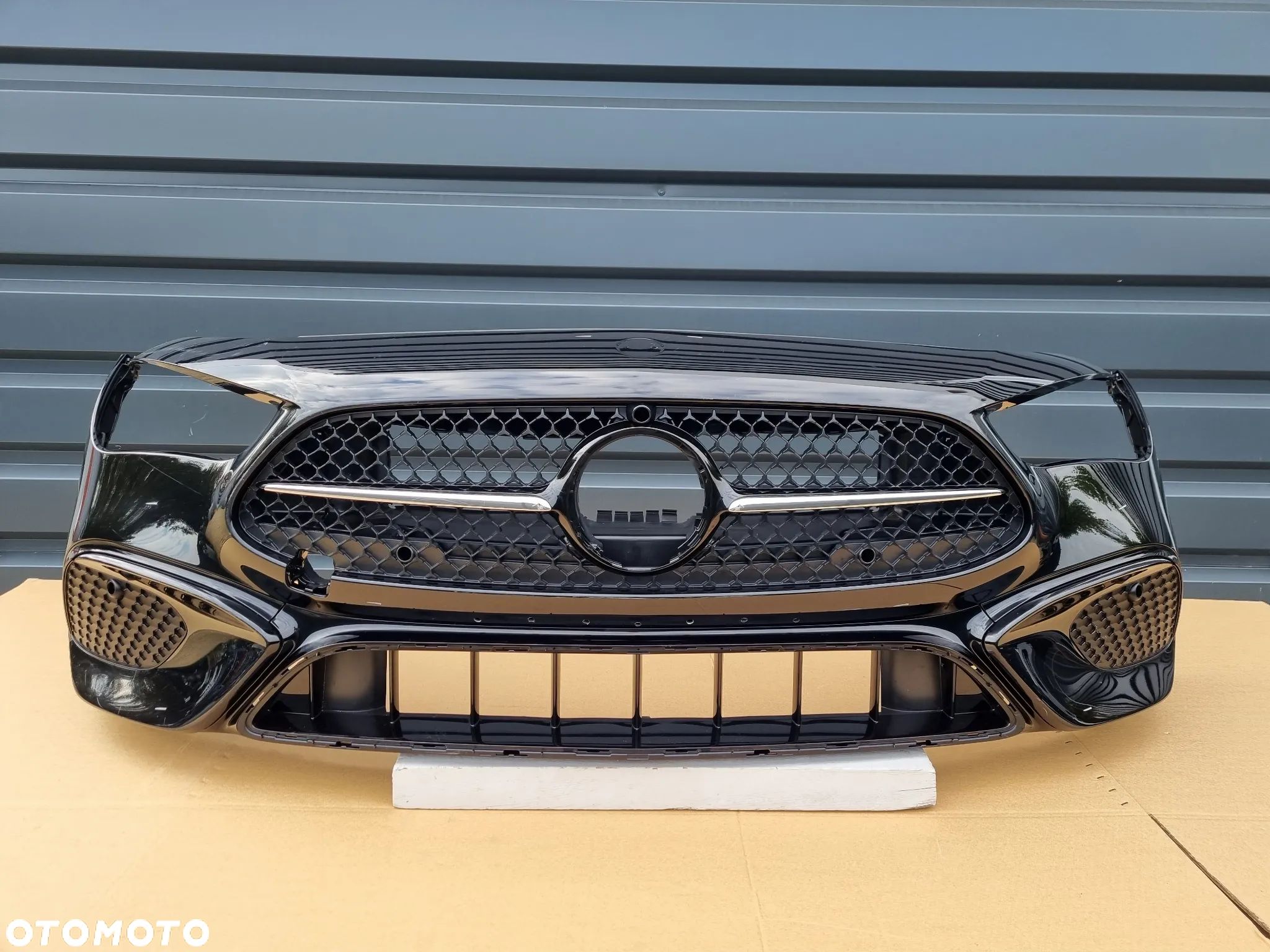 MERCEDES CLE 236 COUPE AVANTGARDE 2023- Zderzak przód oryginał MB250 - 1