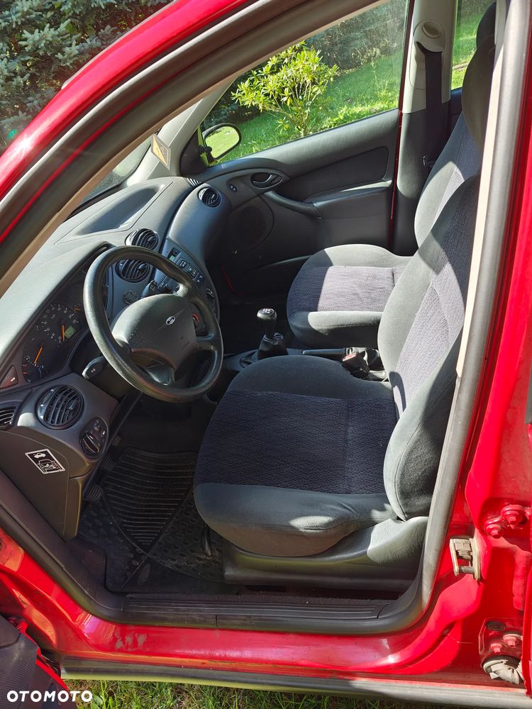 Ford Focus 1.6 Ambiente - 7