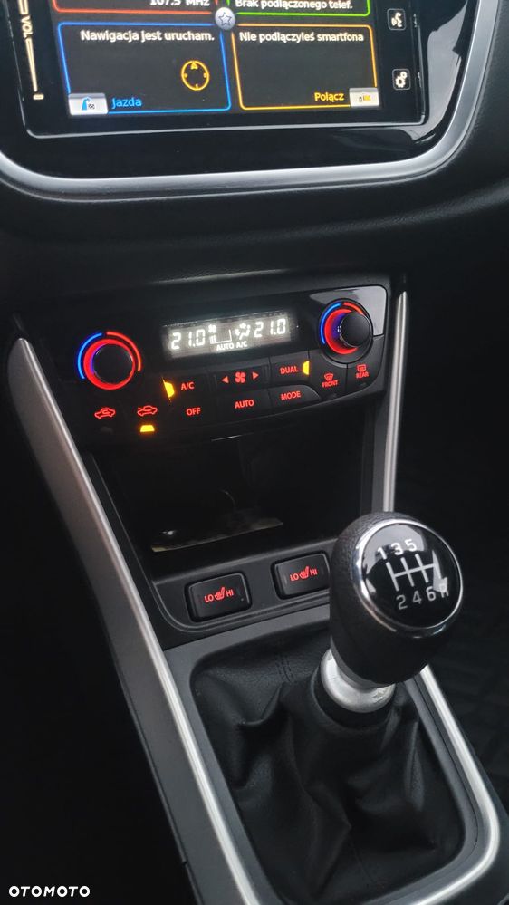 Suzuki SX4 S-Cross 1.4 T Premium - 11