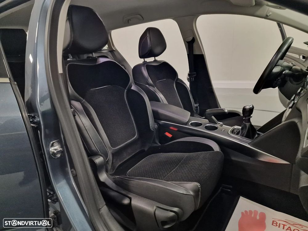 Renault Mégane Sport Tourer 1.5 dCi Bose Edition SS - 38