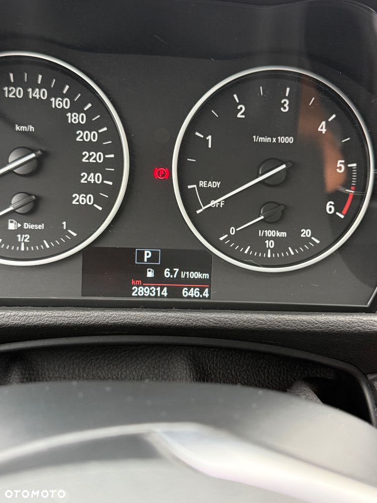 BMW X1 sDrive18d - 9