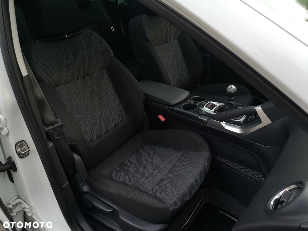 Peugeot 3008 120 VTi Premium - 20