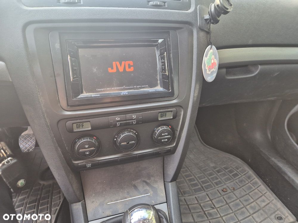 Skoda Octavia - 15