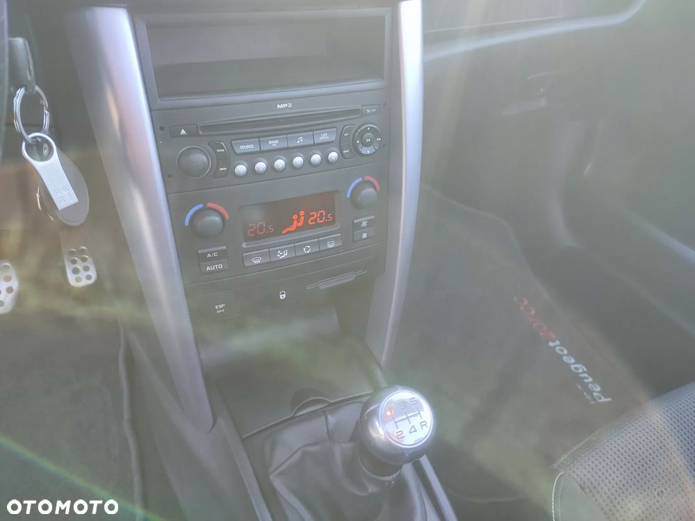 Peugeot 207 CC - 23