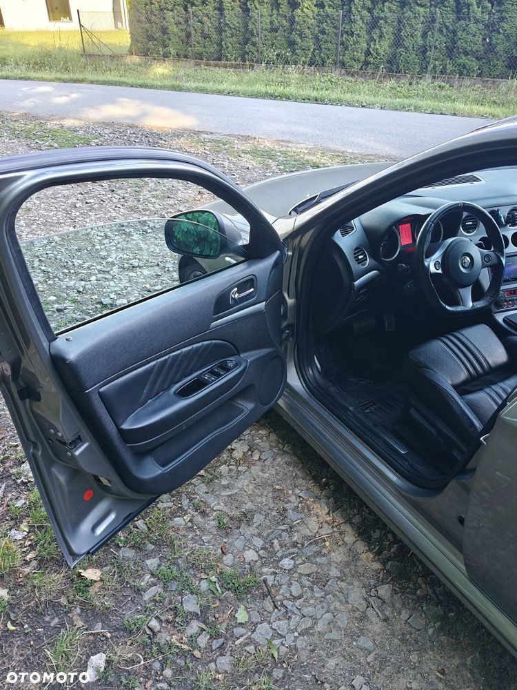 Alfa Romeo 159 1.9JTDM Q-ti - 11