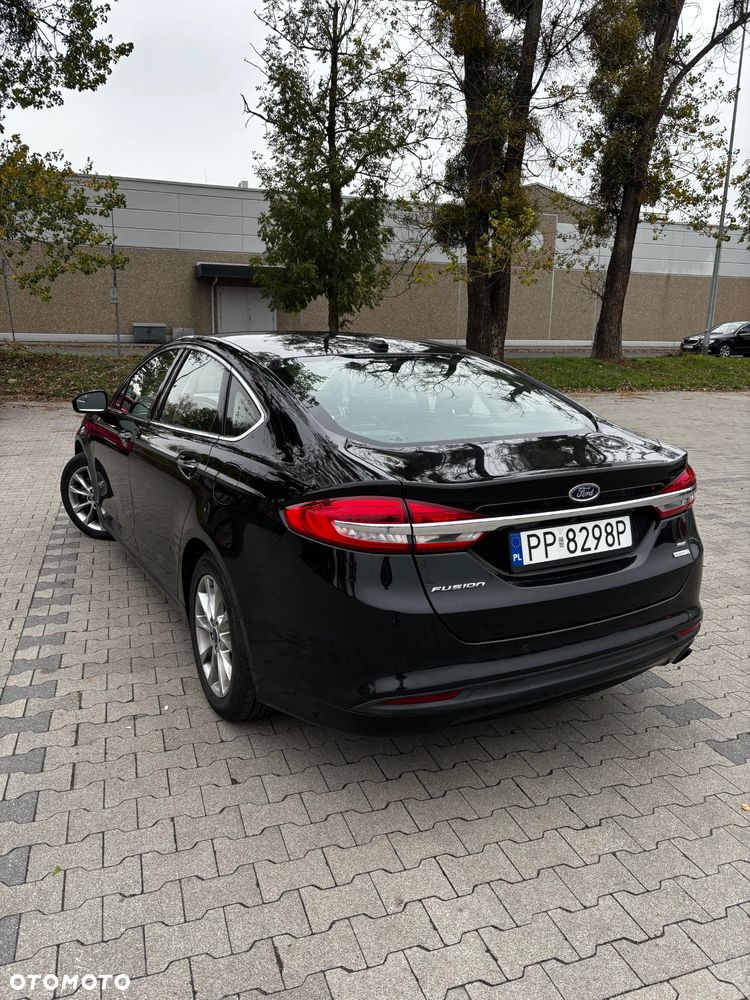 Ford Fusion - 5