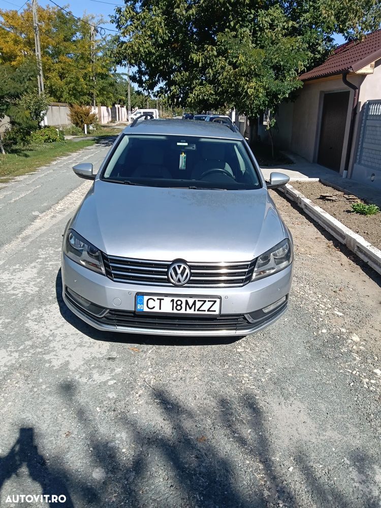 Volkswagen Passat - 2