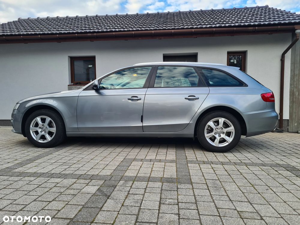 Audi A4 Avant 2.0 TDI DPF Attraction - 4