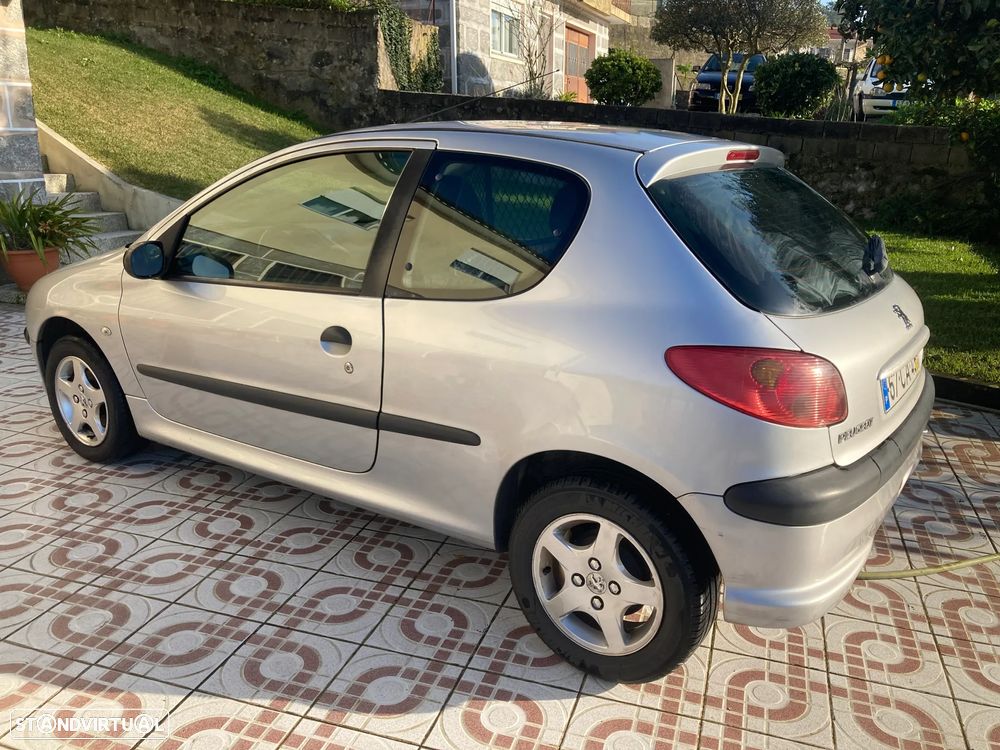 Peugeot 206 - 3