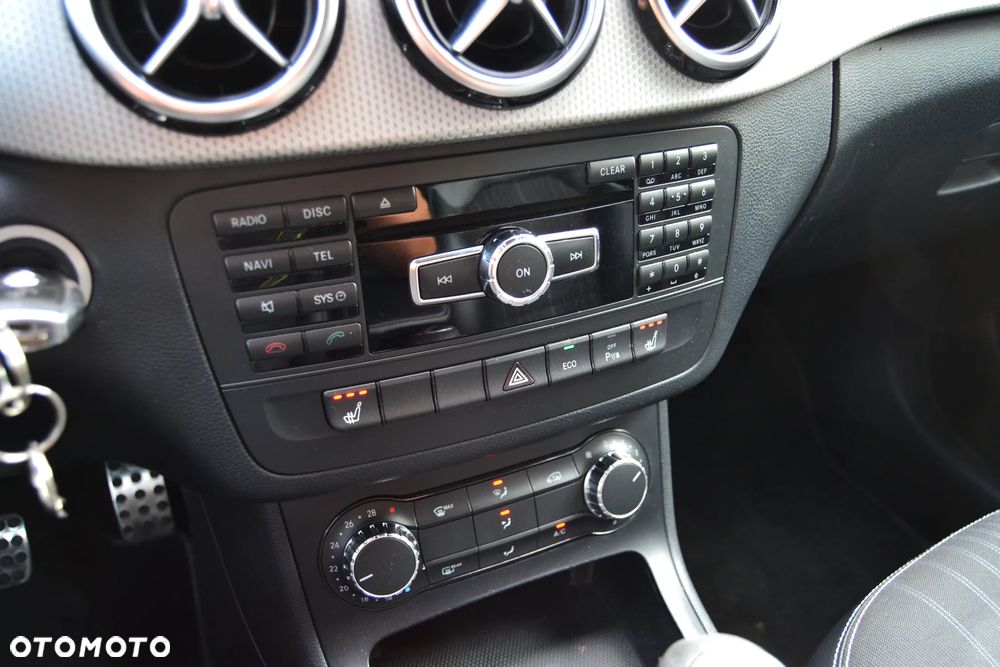 Mercedes-Benz Klasa B 180 CDI (BlueEFFICIENCY) - 27