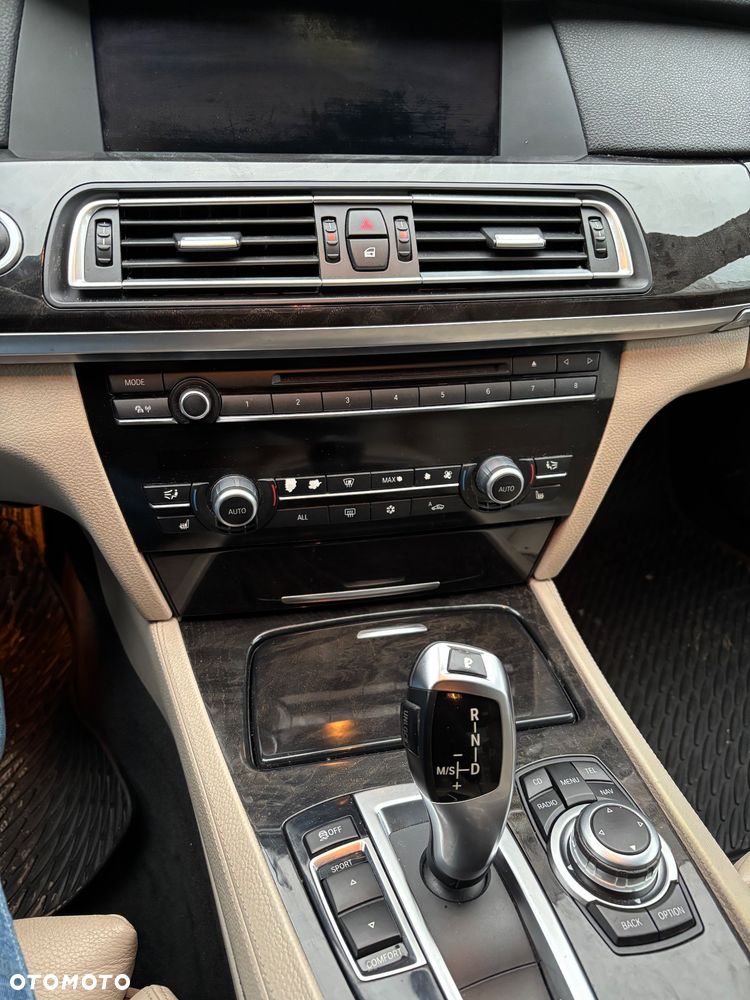 BMW Seria 7 730d - 8