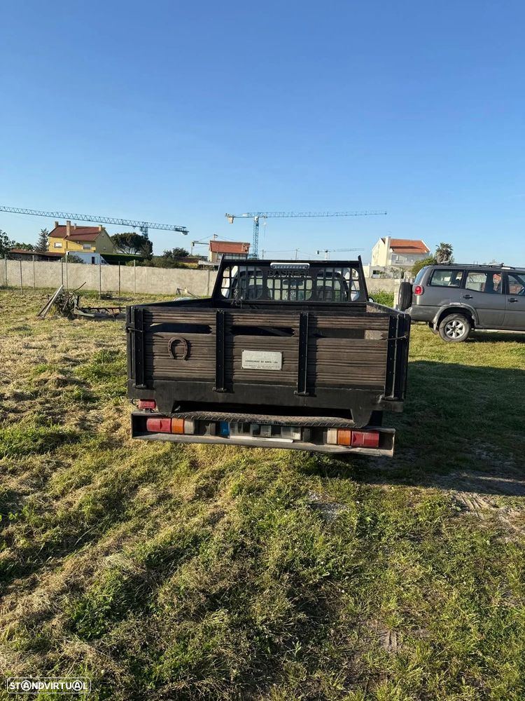 Isuzu D-Max 2.5 DTi CL 2WD L4 CM - 4