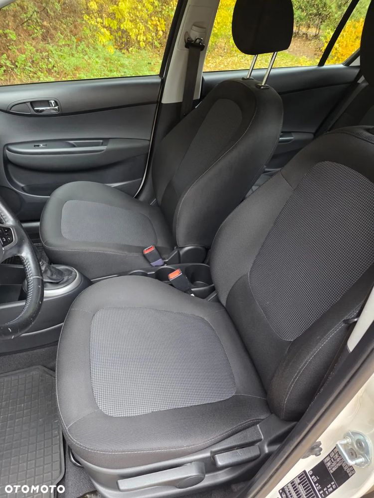 Hyundai i20 1.1 CRDi Style - 15
