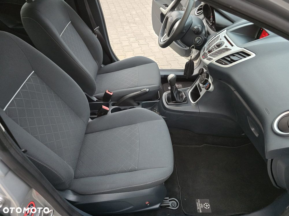 Ford Fiesta - 14