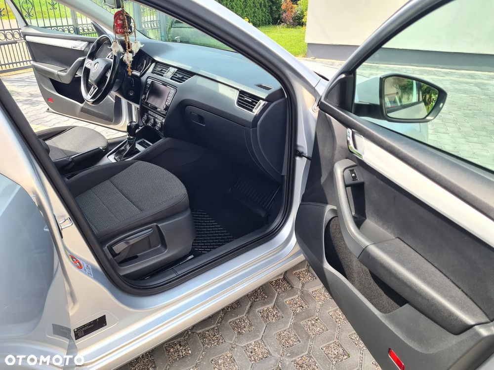 Skoda Octavia 2.0 TDI Ambition DSG - 16