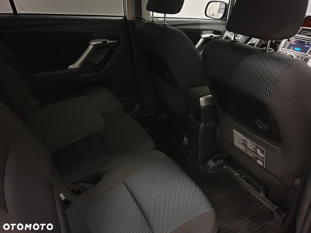Toyota Verso 2.0 D-4D Premium - 20