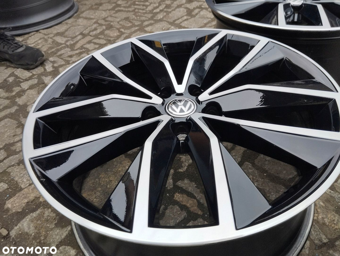 FELGI SEAT ATECA LEON VW PASSAT ARTEON 5X112 19 - 6