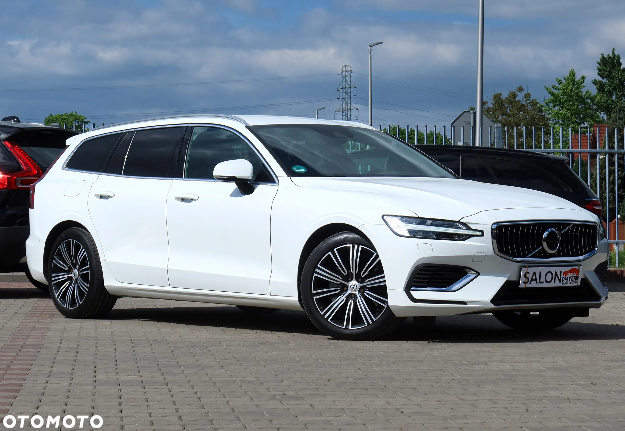Volvo V60 T6 AWD Plug-In Hybrid Inscription - 38