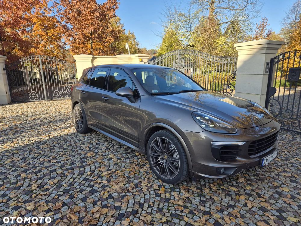 Porsche Cayenne - 10