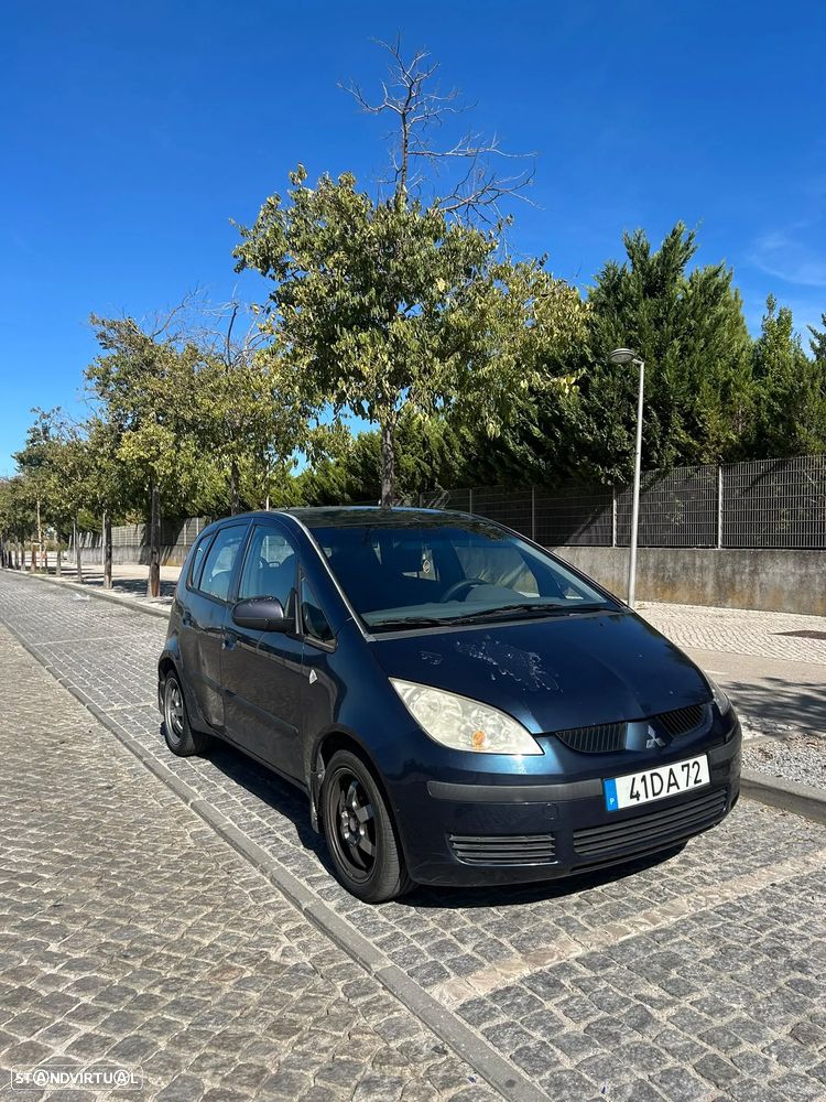 Mitsubishi Colt - 9