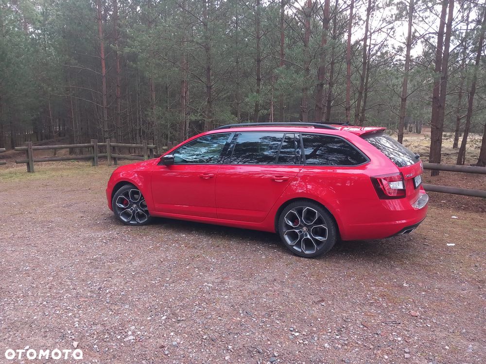 Skoda Octavia 2.0 TDI DSG RS - 3