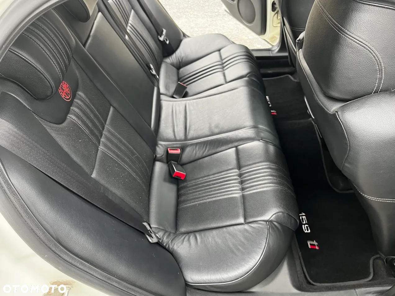 Alfa Romeo 159 1.9JTDM ti - 24