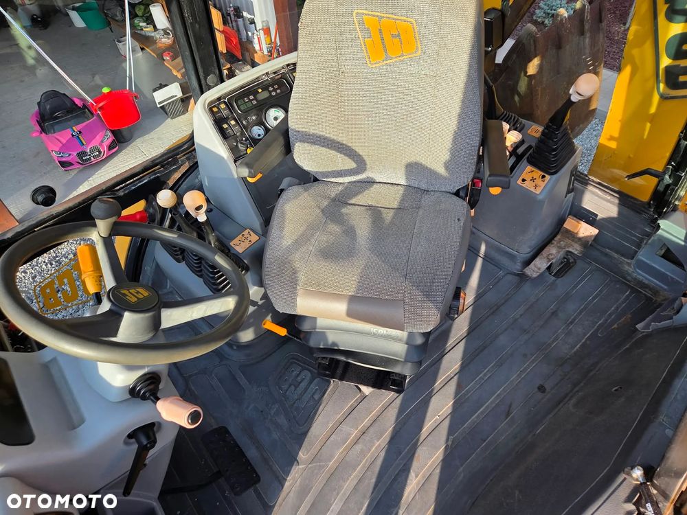 JCB 4CX - 21